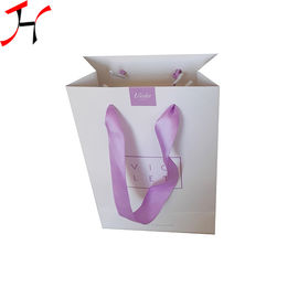 Προσαρμοσμένες ζωηρόχρωμες τσάντες εγγράφου με το ύφος μόδας λαβών για τη συσκευασία δώρων
